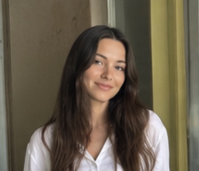 Оля Лапцева